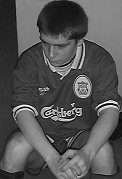 Kimst'n dusjer, napper og sover i Anfield drakta
